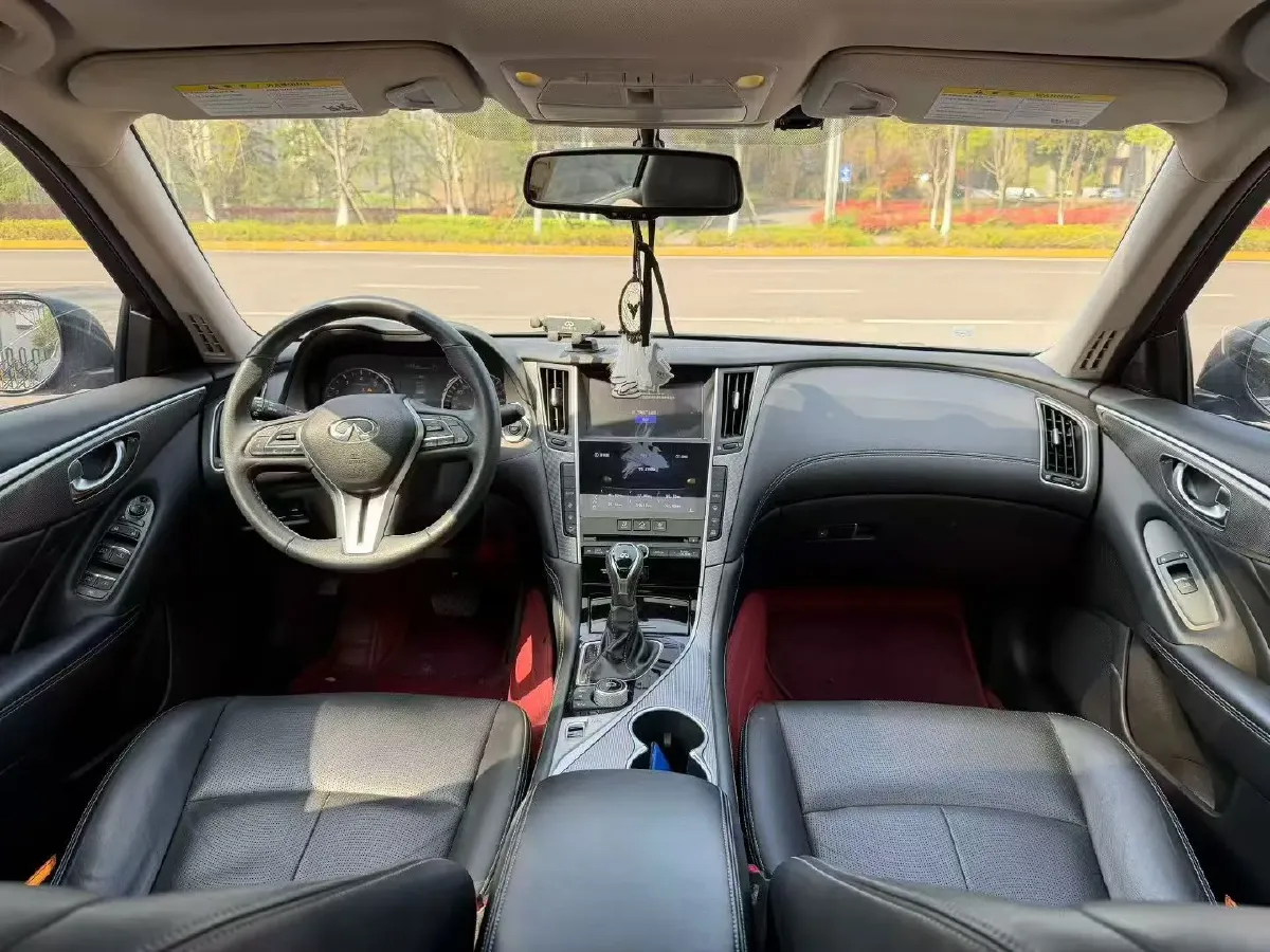 2018 Jeep Grand Commander 2.0T 265HP L4 9AT,autocango,china used car exporter,china ev exporter,chinese used car exporter,chinese used ev exporter