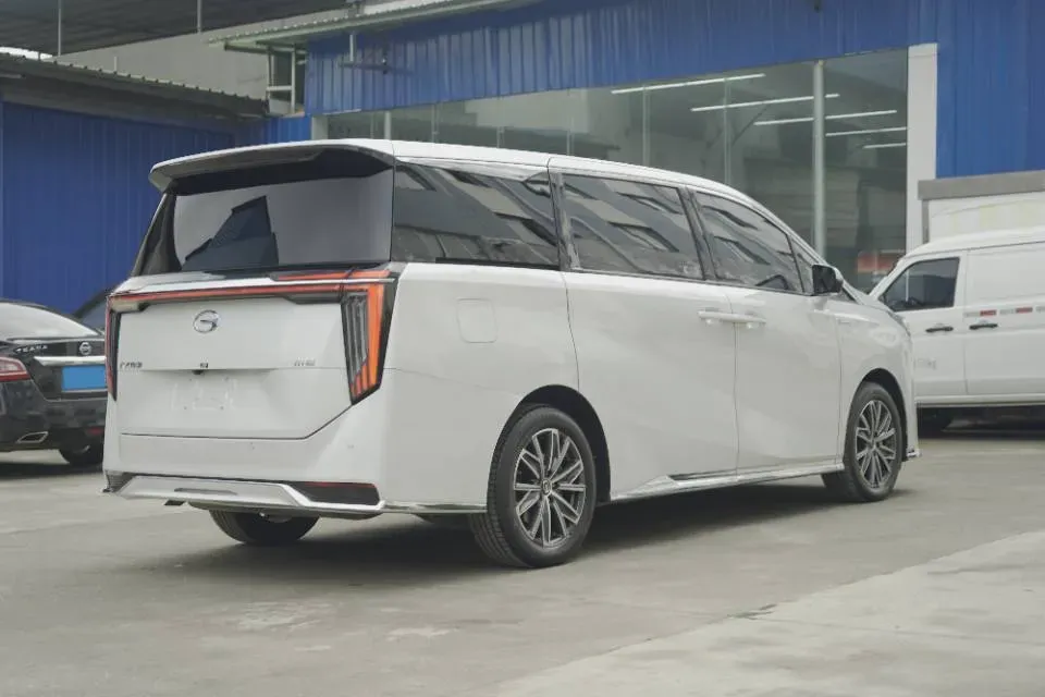 2024 GAC Trumpchi M8 2.0T 252HP L4 8AT,autocango,china used car exporter,china ev exporter,chinese used car exporter,chinese used ev exporter