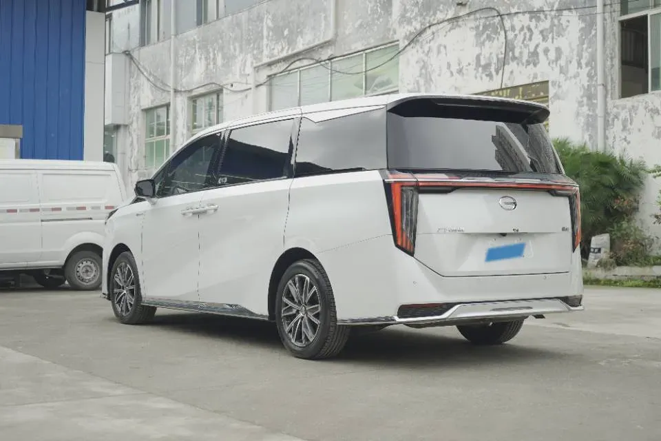 2024 GAC Trumpchi M8 2.0T 252HP L4 8AT,autocango,china used car exporter,china ev exporter,chinese used car exporter,chinese used ev exporter