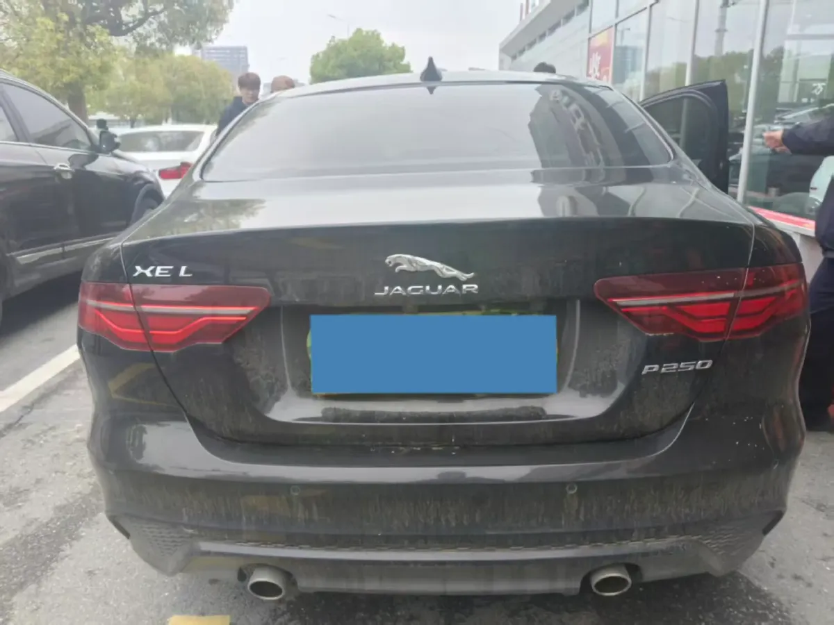 2022 Jaguar XEL 2.0T 250HP L4 8AT,autocango,china used car exporter,china ev exporter,chinese used car exporter,chinese used ev exporter