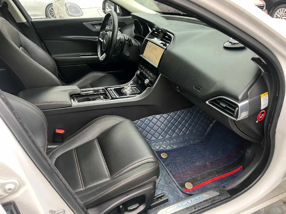 2018 Jaguar XEL 2.0T 200HP L4 8AT,autocango,china used car exporter,china ev exporter,chinese used car exporter,chinese used ev exporter