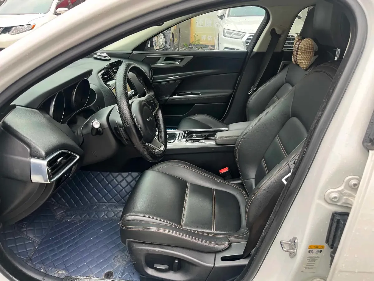 2018 Jaguar XEL 2.0T 200HP L4 8AT,autocango,china used car exporter,china ev exporter,chinese used car exporter,chinese used ev exporter