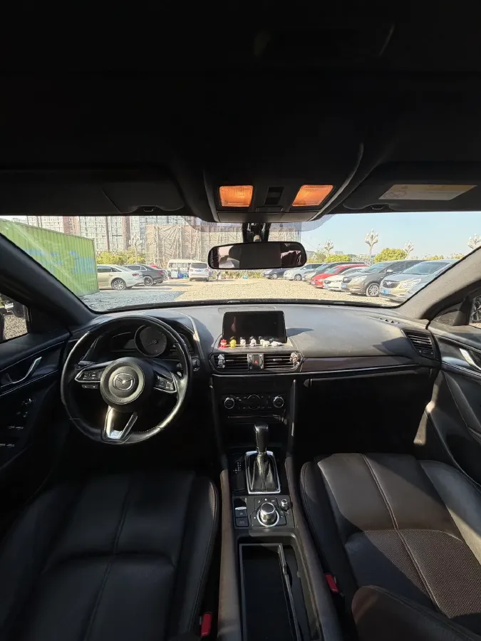 2020 Mazda CX-4 2.5L 192HP L4 6AT,autocango,china used car exporter,china ev exporter,chinese used car exporter,chinese used ev exporter