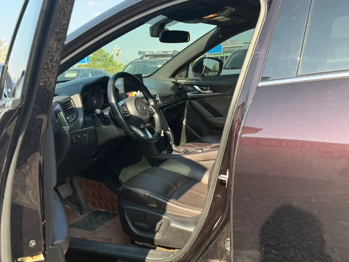 2020 Mazda CX-4 2.5L 192HP L4 6AT,autocango,china used car exporter,china ev exporter,chinese used car exporter,chinese used ev exporter