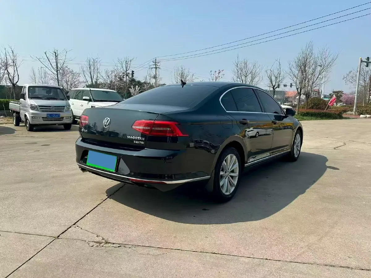 2017 Volkswagen Magotan 1.8T 180HP L4 7DCT,autocango,china used car exporter,china ev exporter,chinese used car exporter,chinese used ev exporter