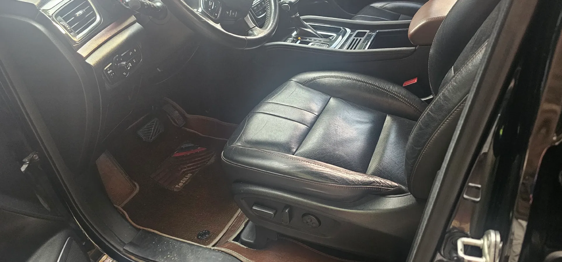 2017 GAC Trumpchi GS8 2.0T 201HP L4 6AT,autocango,china used car exporter,china ev exporter,chinese used car exporter,chinese used ev exporter