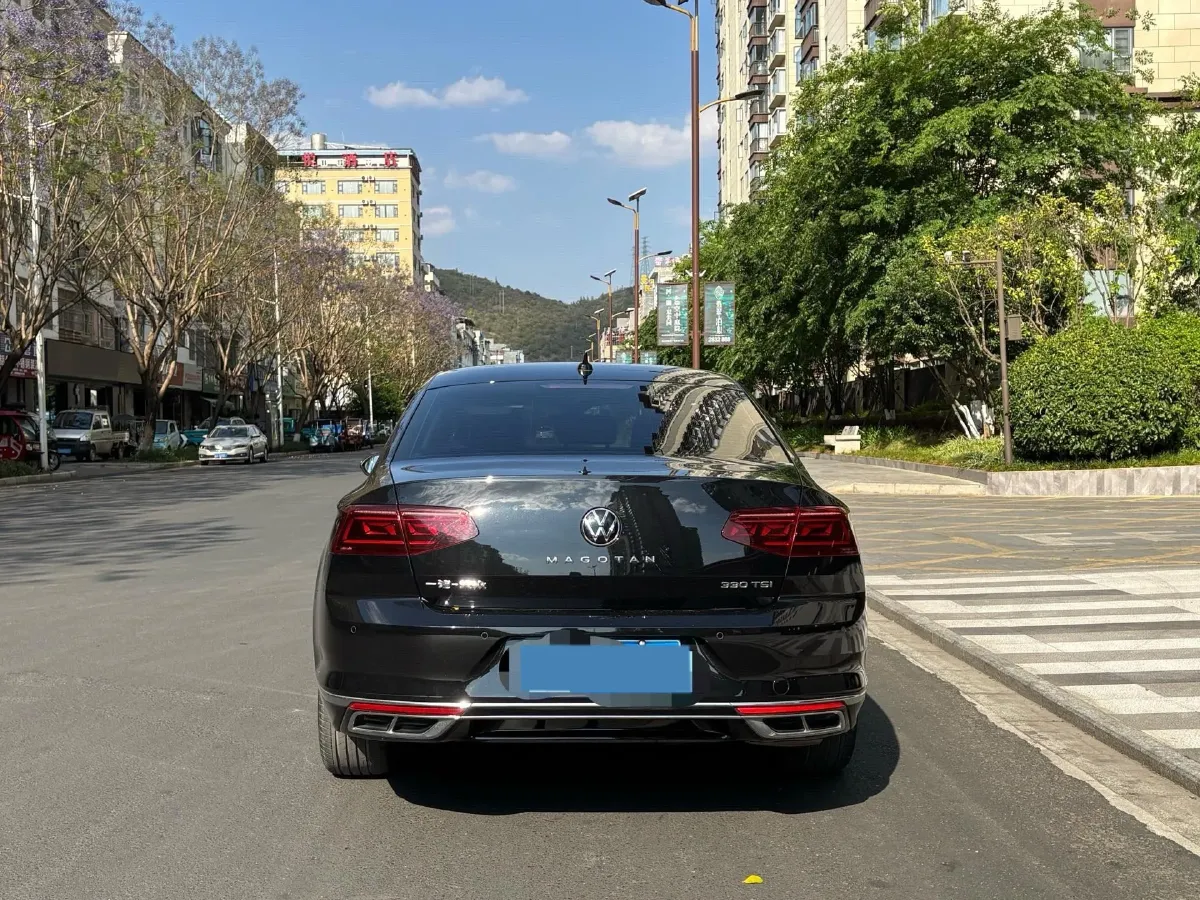 2023 Volkswagen Magotan 2.0T 186HP L4 7DCT,autocango,china used car exporter,china ev exporter,chinese used car exporter,chinese used ev exporter