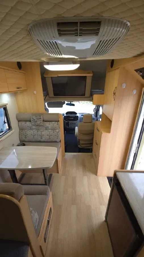 2019 MAXUS XinTu V80 2.5T 136HP L4 6MT,autocango,china used car exporter,china ev exporter,chinese used car exporter,chinese used ev exporter