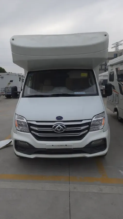 2019 MAXUS XinTu V80 2.5T 136HP L4 6MT,autocango,china used car exporter,china ev exporter,chinese used car exporter,chinese used ev exporter