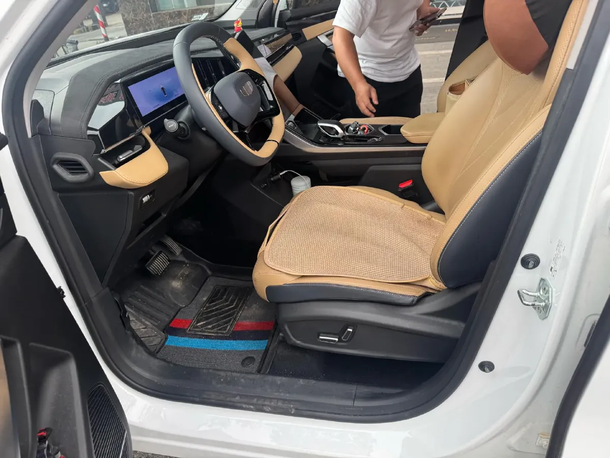 2024 Geely StarRay 1.5T 181HP L4 7DCT,autocango,china used car exporter,china ev exporter,chinese used car exporter,chinese used ev exporter