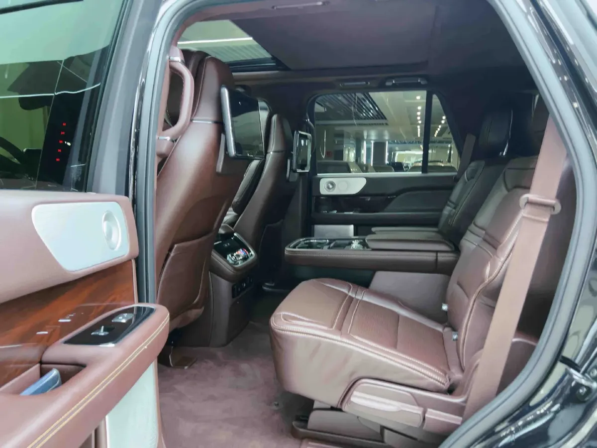 2019 Lincoln Navigator 3.5T 388HP V6 10AT,autocango,china used car exporter,china ev exporter,chinese used car exporter,chinese used ev exporter