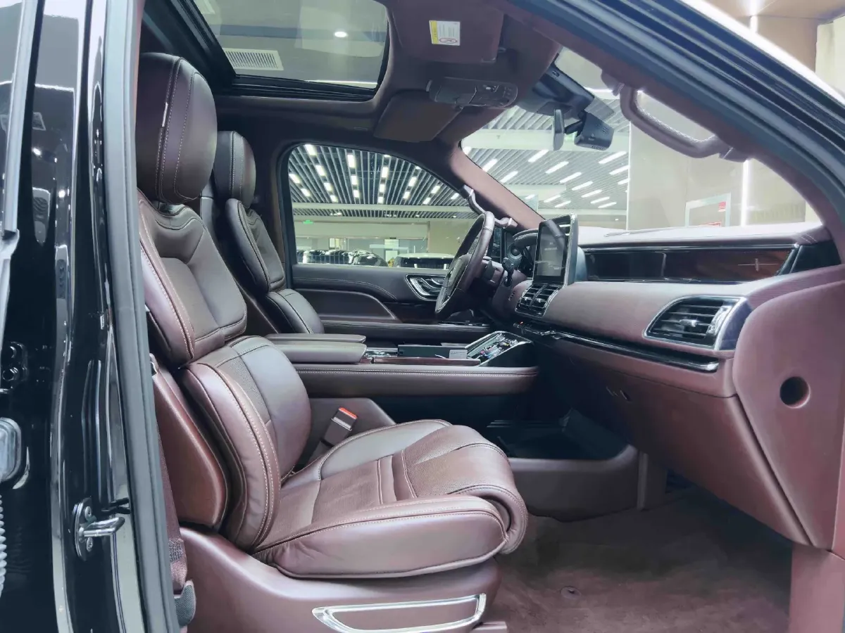 2019 Lincoln Navigator 3.5T 388HP V6 10AT,autocango,china used car exporter,china ev exporter,chinese used car exporter,chinese used ev exporter