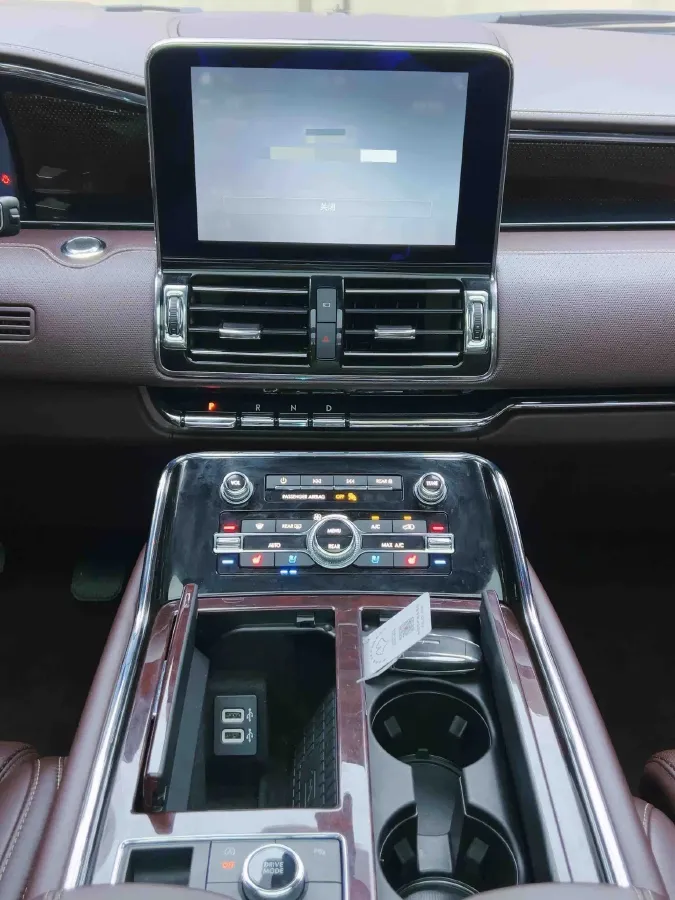 2019 Lincoln Navigator 3.5T 388HP V6 10AT,autocango,china used car exporter,china ev exporter,chinese used car exporter,chinese used ev exporter