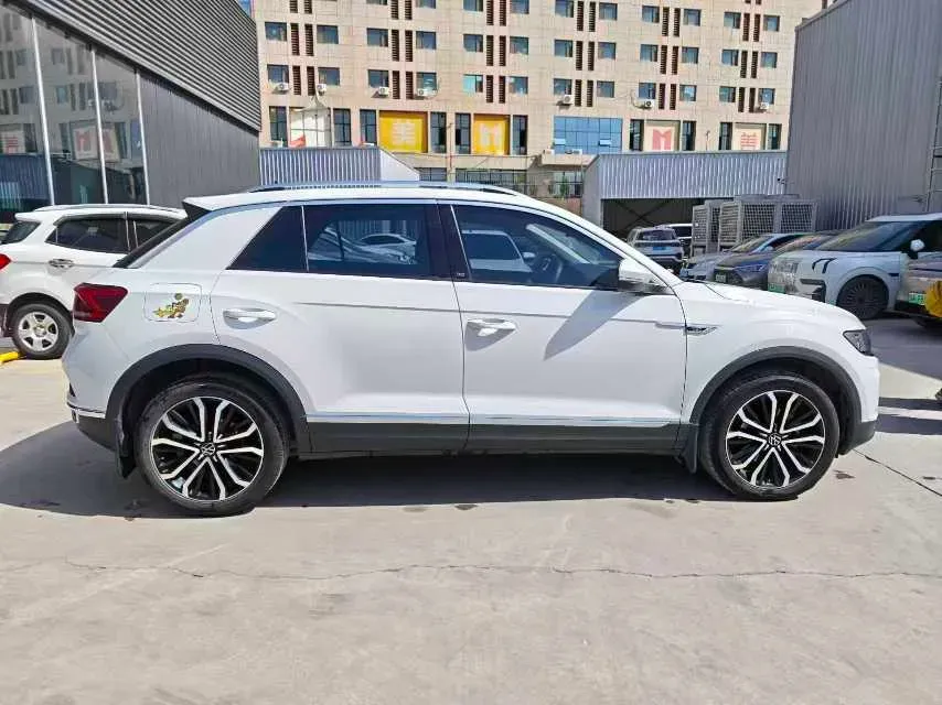 2021 Volkswagen T-Roc 1.4T 150HP L4 7DCT,autocango,china used car exporter,china ev exporter,chinese used car exporter,chinese used ev exporter