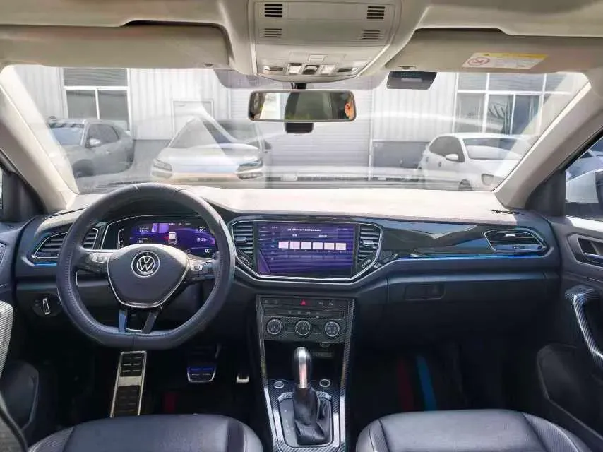 2021 Volkswagen T-Roc 1.4T 150HP L4 7DCT,autocango,china used car exporter,china ev exporter,chinese used car exporter,chinese used ev exporter