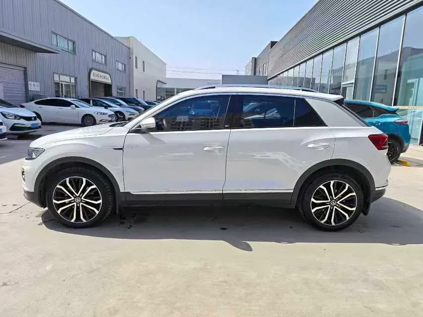 2021 Volkswagen T-Roc 1.4T 150HP L4 7DCT,autocango,china used car exporter,china ev exporter,chinese used car exporter,chinese used ev exporter