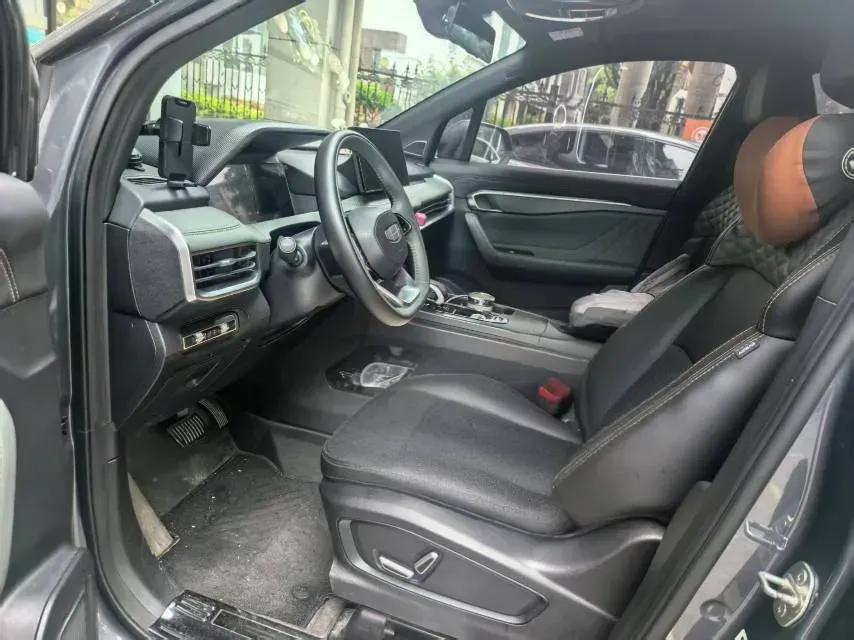 2023 Geely Okavango L 2.0T 218HP L4 7DCT,autocango,china used car exporter,china ev exporter,chinese used car exporter,chinese used ev exporter