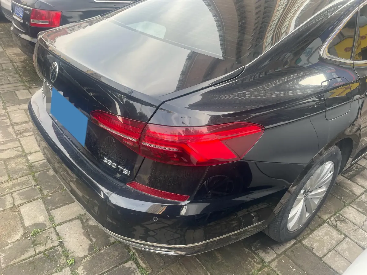 2020 Volkswagen Passat 2.0T 186HP L4 7DCT,autocango,china used car exporter,china ev exporter,chinese used car exporter,chinese used ev exporter