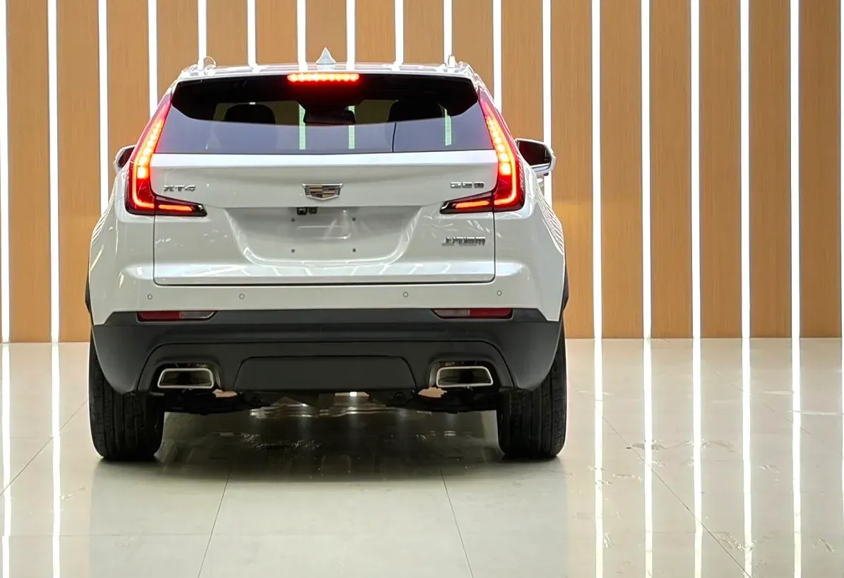 2022 Cadillac XT4 2.0T 237HP L4 9AT,autocango,china used car exporter,china ev exporter,chinese used car exporter,chinese used ev exporter