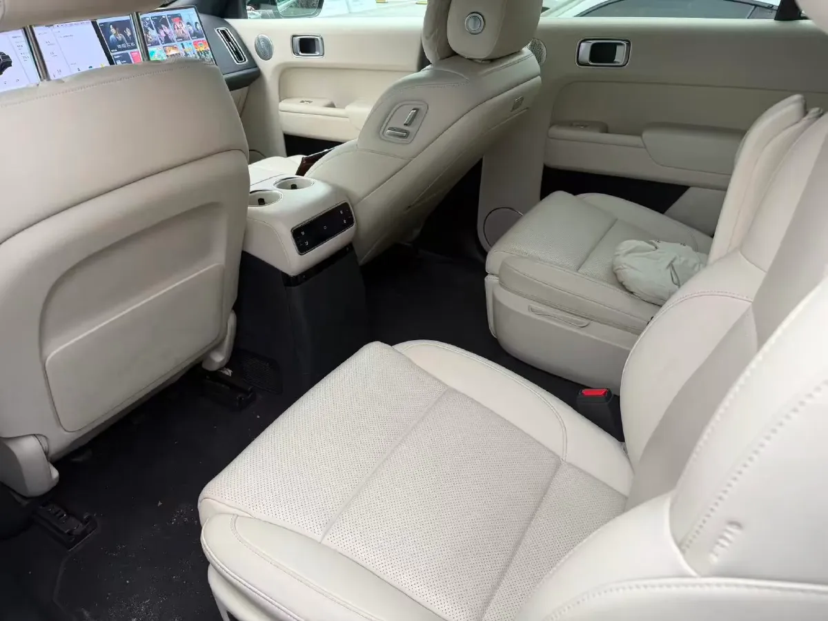 2024 Li L9 Range Extended 154HP REEV 52.3KWH,autocango,china used car exporter,china ev exporter,chinese used car exporter,chinese used ev exporter