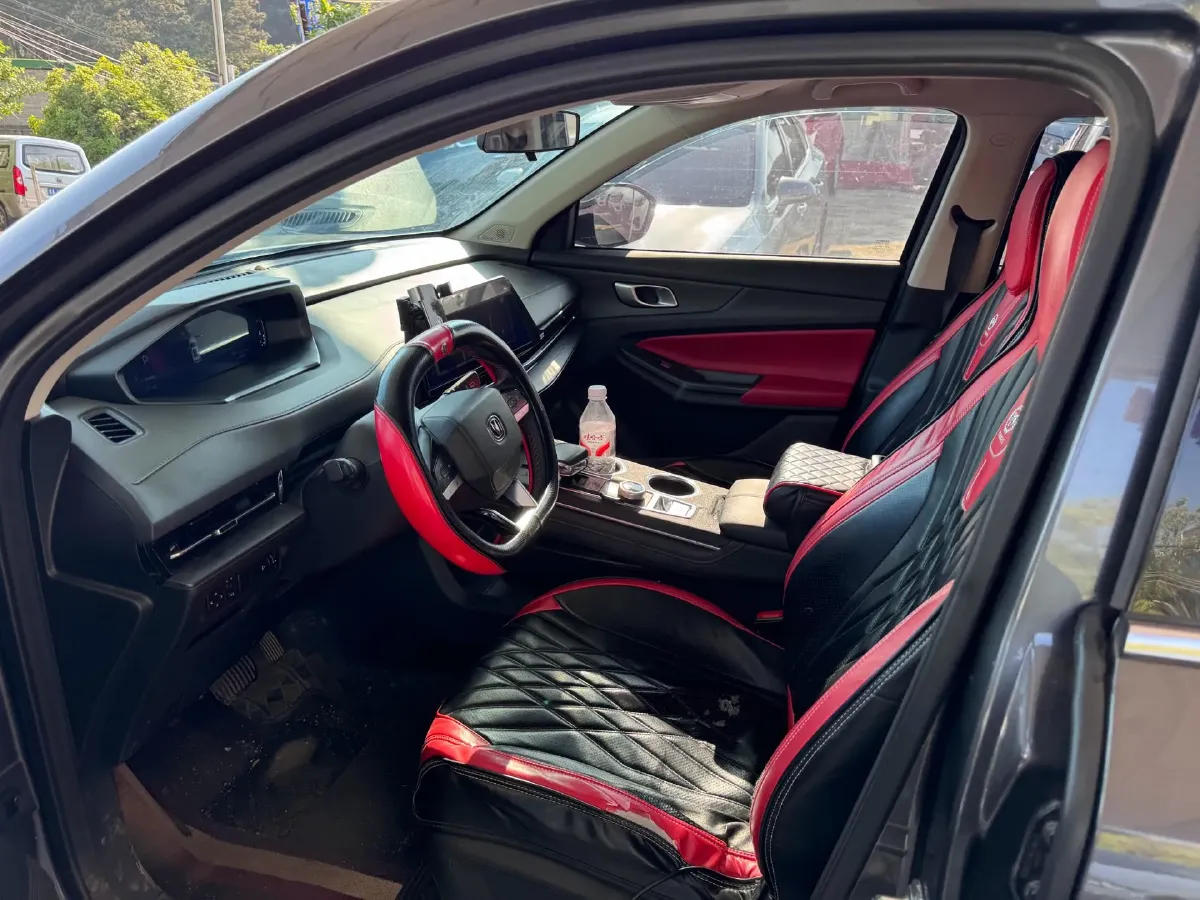 2022 ChangAn Oshan X7 Plus 1.5T 188HP L4 7DCT,autocango,china used car exporter,china ev exporter,chinese used car exporter,chinese used ev exporter