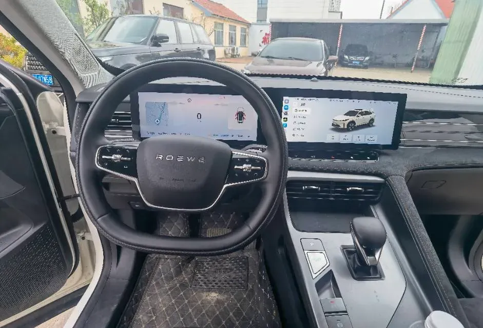 2024 Roewe D5X DMH 1.5T 150HP L4 2DHT PHEV 21.4KWH,autocango,china used car exporter,china ev exporter,chinese used car exporter,chinese used ev exporter