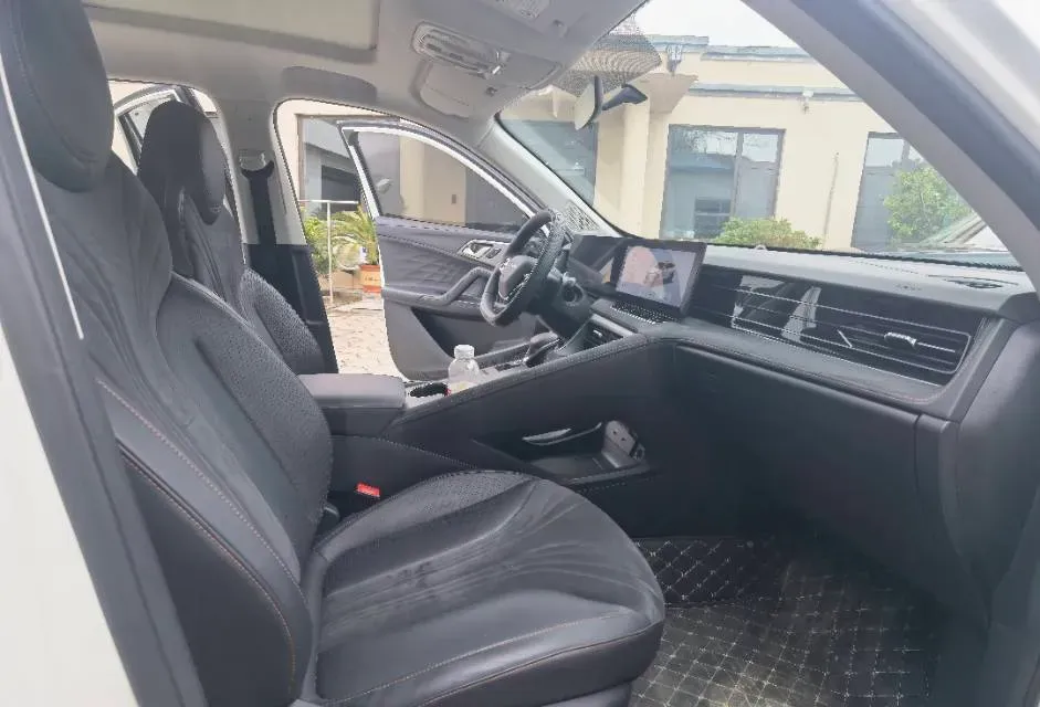 2024 Roewe D5X DMH 1.5T 150HP L4 2DHT PHEV 21.4KWH,autocango,china used car exporter,china ev exporter,chinese used car exporter,chinese used ev exporter