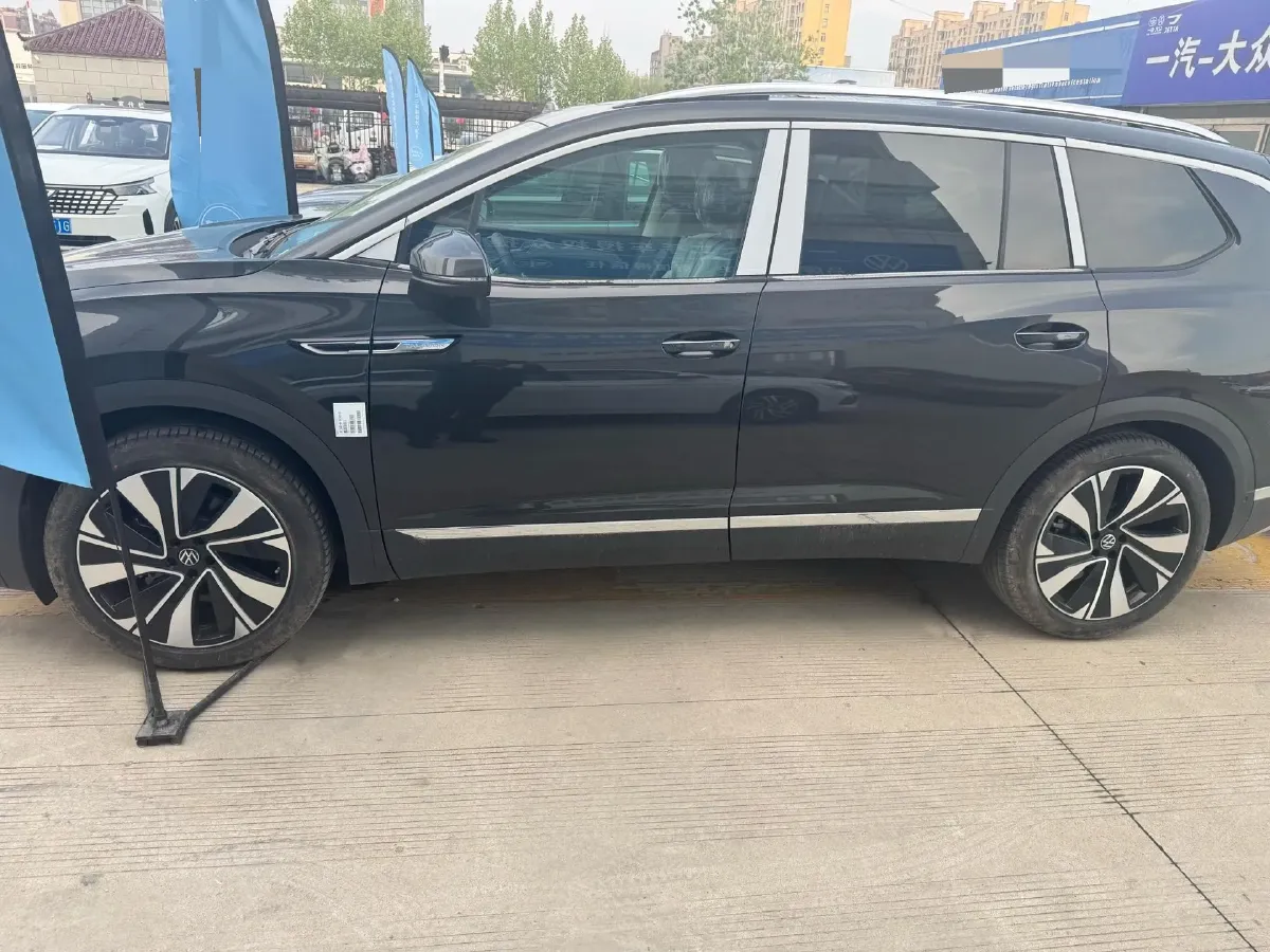 2024 Volkswagen Talagon 2.0T 220HP L4 7DCT,autocango,china used car exporter,china ev exporter,chinese used car exporter,chinese used ev exporter