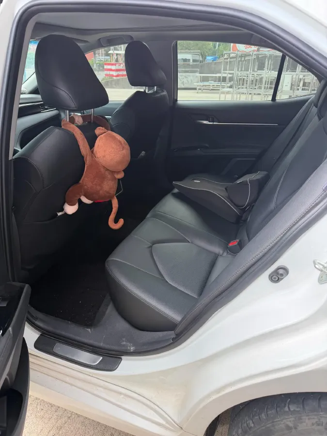 2021 Toyota Camry 2.5L 209HP L4 8AT,autocango,china used car exporter,china ev exporter,chinese used car exporter,chinese used ev exporter