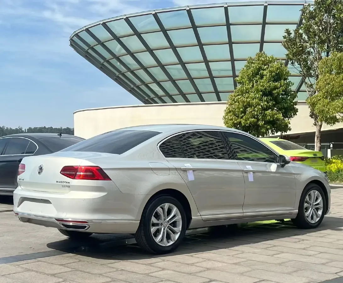 2018 Volkswagen Magotan 1.8T 180HP L4 7DCT,autocango,china used car exporter,china ev exporter,chinese used car exporter,chinese used ev exporter