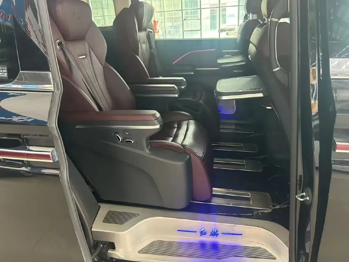 2023 HongQi HQ9 2.0T 252HP L4 8AT,autocango,china used car exporter,china ev exporter,chinese used car exporter,chinese used ev exporter