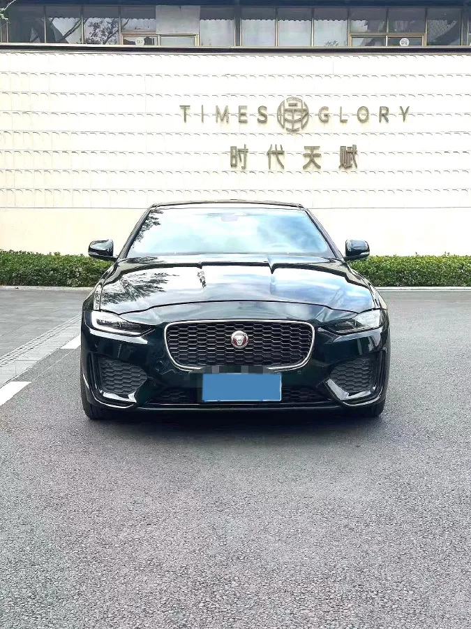 2021 Jaguar XEL 2.0T 250HP L4 8AT,autocango,china used car exporter,china ev exporter,chinese used car exporter,chinese used ev exporter