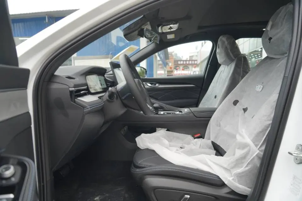 2026 Geely Preface 1.5T 181HP L4 7DCT,autocango,china used car exporter,china ev exporter,chinese used car exporter,chinese used ev exporter