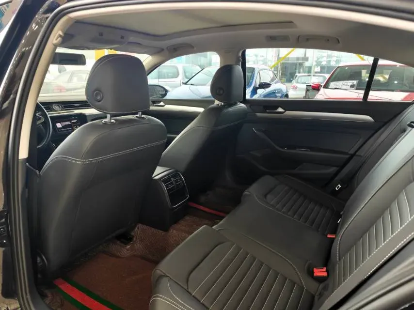 2020 Volkswagen Magotan 1.4T 150HP L4 7DCT,autocango,china used car exporter,china ev exporter,chinese used car exporter,chinese used ev exporter