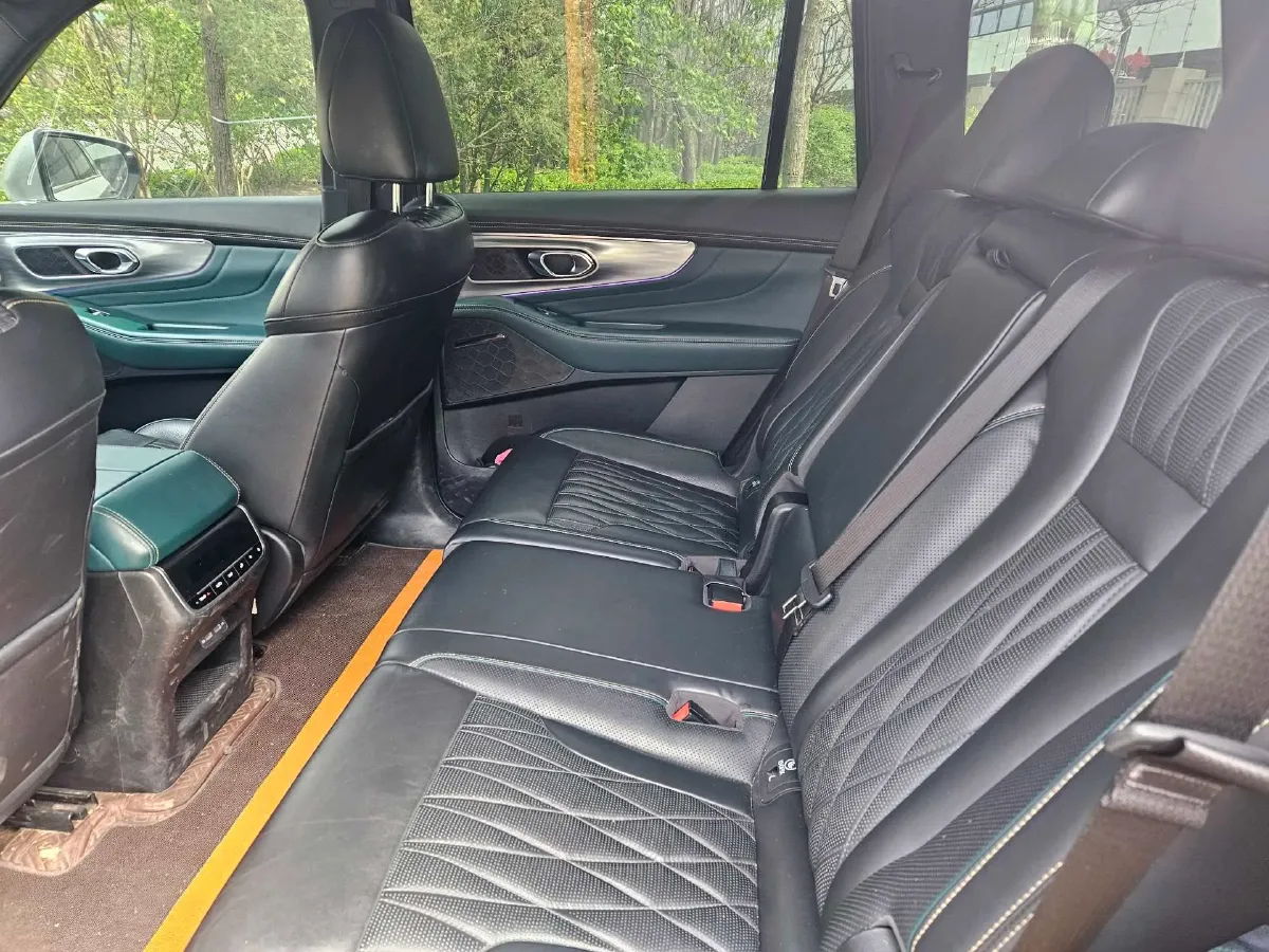 2022 GAC Trumpchi GS8 2.0T 252HP L4 8AT,autocango,china used car exporter,china ev exporter,chinese used car exporter,chinese used ev exporter