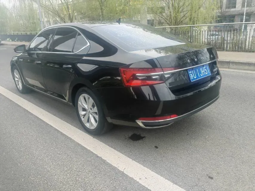 2019 Skoda Superb 1.4T 150HP L4 7DCT,autocango,china used car exporter,china ev exporter,chinese used car exporter,chinese used ev exporter