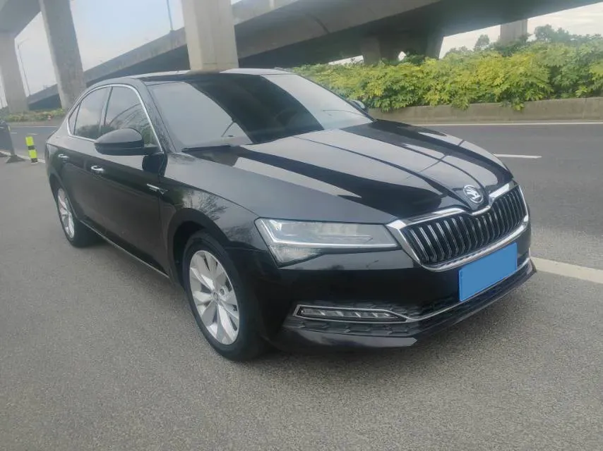 2019 Skoda Superb 1.4T 150HP L4 7DCT,autocango,china used car exporter,china ev exporter,chinese used car exporter,chinese used ev exporter