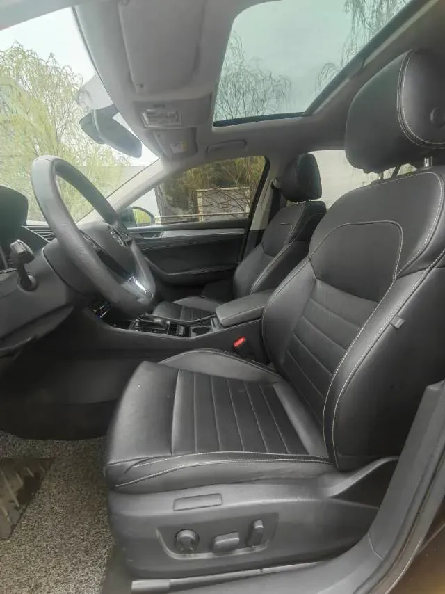 2019 Skoda Superb 1.4T 150HP L4 7DCT,autocango,china used car exporter,china ev exporter,chinese used car exporter,chinese used ev exporter