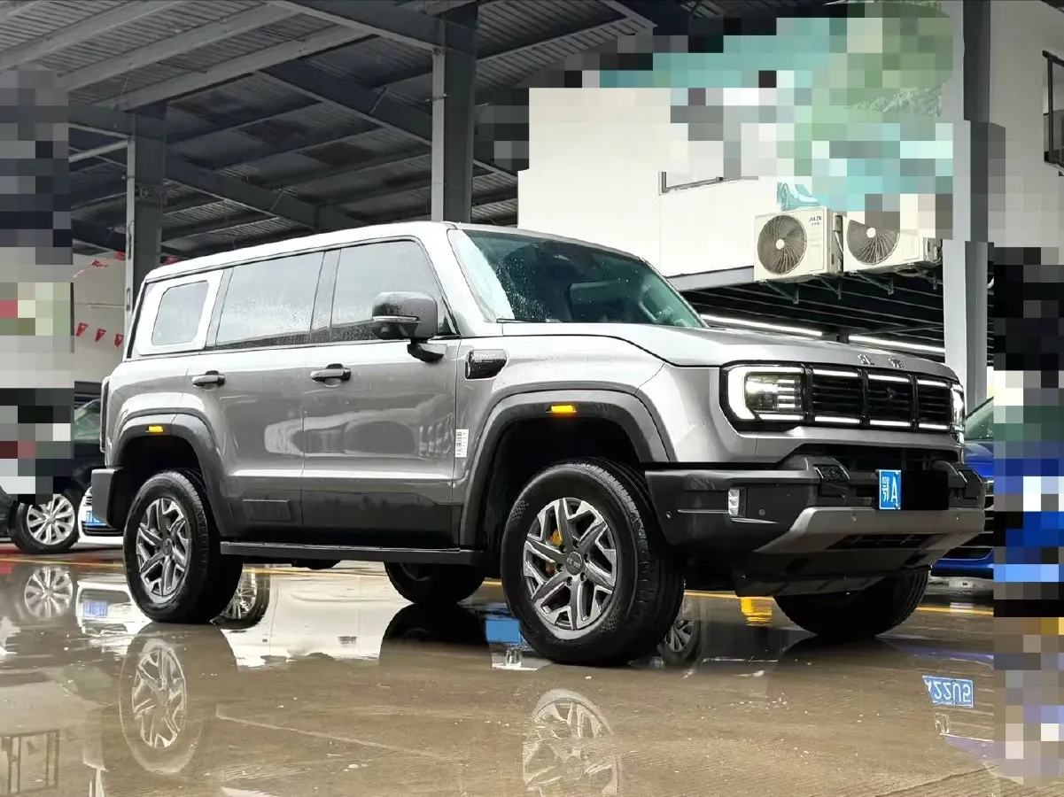 2024 Beijing BJ40 2.0T 245HP L4 8AT,autocango,china used car exporter,china ev exporter,chinese used car exporter,chinese used ev exporter