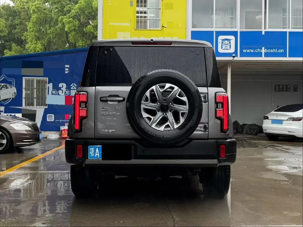 2024 Beijing BJ40 2.0T 245HP L4 8AT,autocango,china used car exporter,china ev exporter,chinese used car exporter,chinese used ev exporter