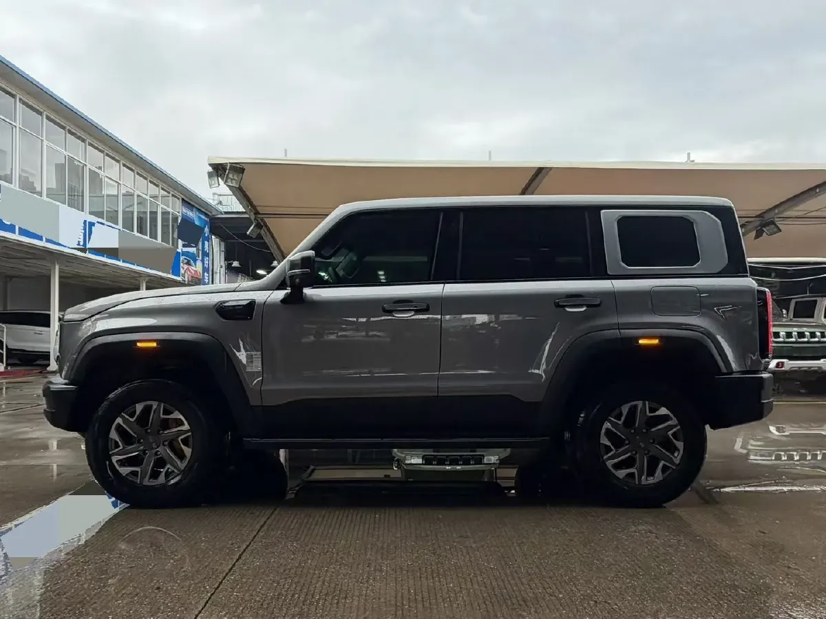 2024 Beijing BJ40 2.0T 245HP L4 8AT,autocango,china used car exporter,china ev exporter,chinese used car exporter,chinese used ev exporter