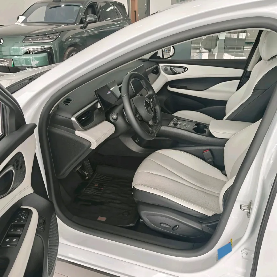 2025 BYD Seal05 DM-i 1.5L 101HP L4 E-CVT PHEV 15.87KWH,autocango,china used car exporter,china ev exporter,chinese used car exporter,chinese used ev exporter