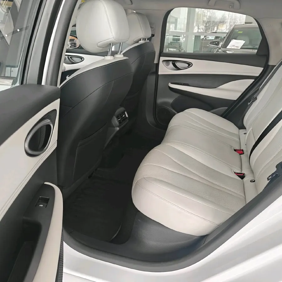 2025 BYD Seal05 DM-i 1.5L 101HP L4 E-CVT PHEV 15.87KWH,autocango,china used car exporter,china ev exporter,chinese used car exporter,chinese used ev exporter