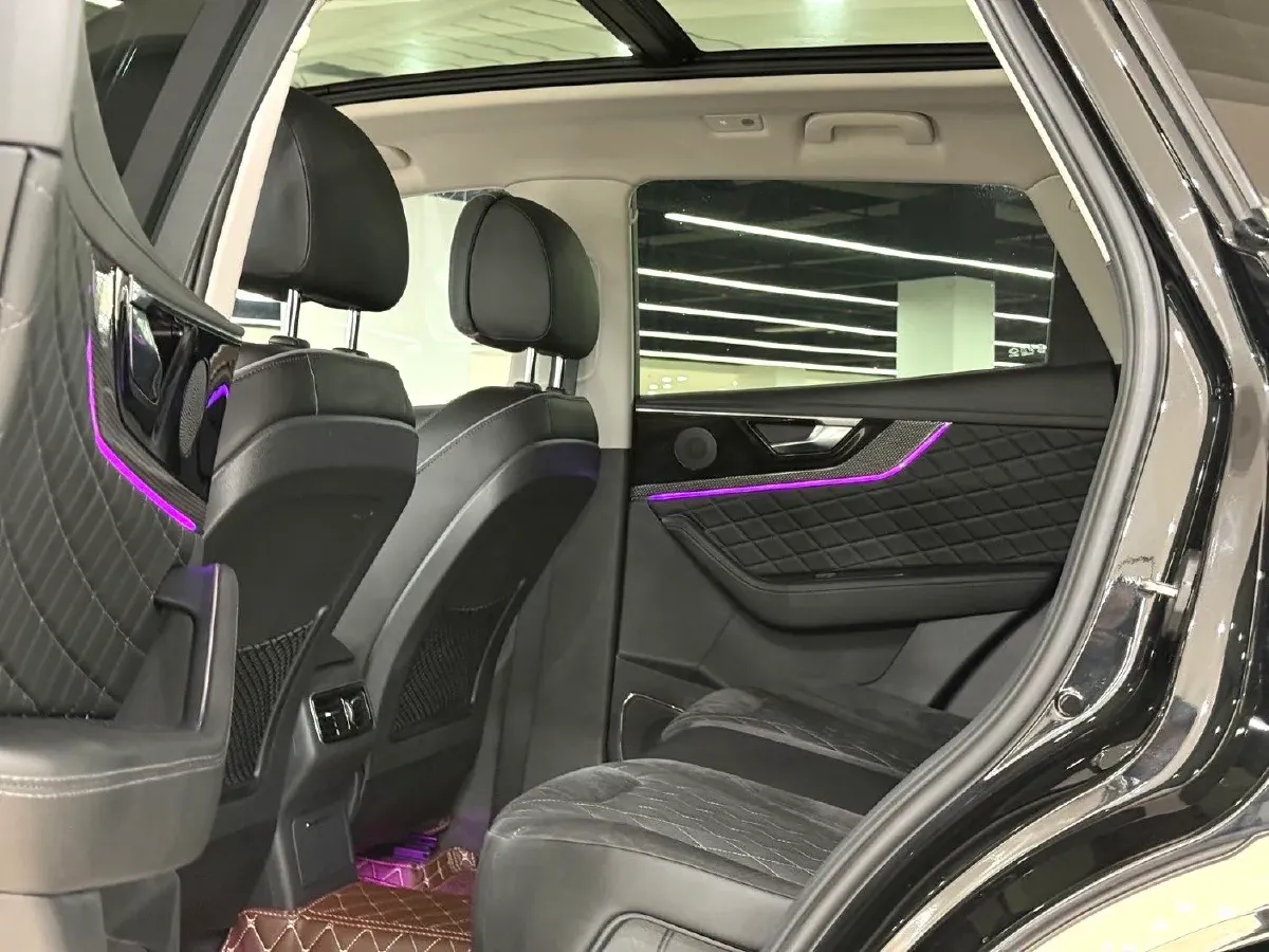 2019 HongQi HS5 2.0T 224HP L4 6AT,autocango,china used car exporter,china ev exporter,chinese used car exporter,chinese used ev exporter