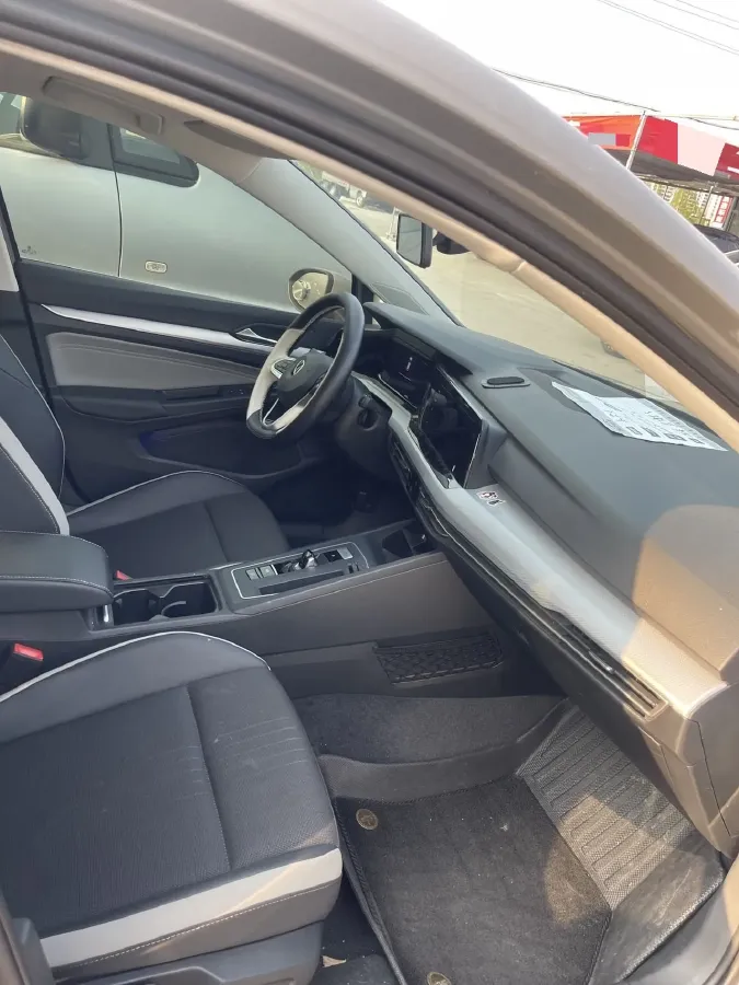 2023 Volkswagen Golf 1.4T 150HP L4 7DCT,autocango,china used car exporter,china ev exporter,chinese used car exporter,chinese used ev exporter