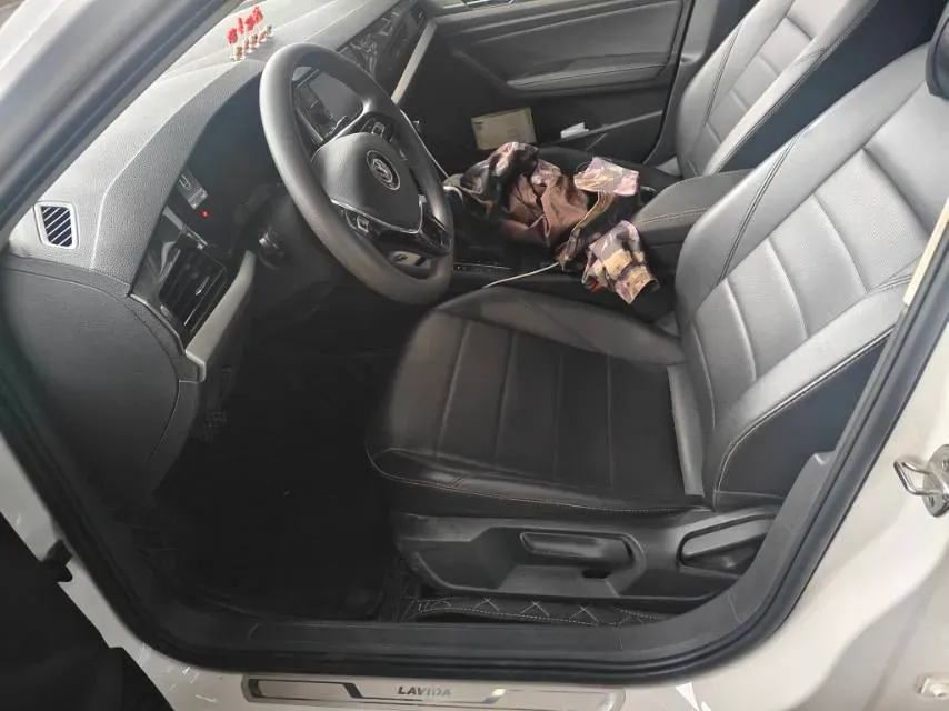 2019 Volkswagen Lavida 1.5L 113HP L4 6AT,autocango,china used car exporter,china ev exporter,chinese used car exporter,chinese used ev exporter