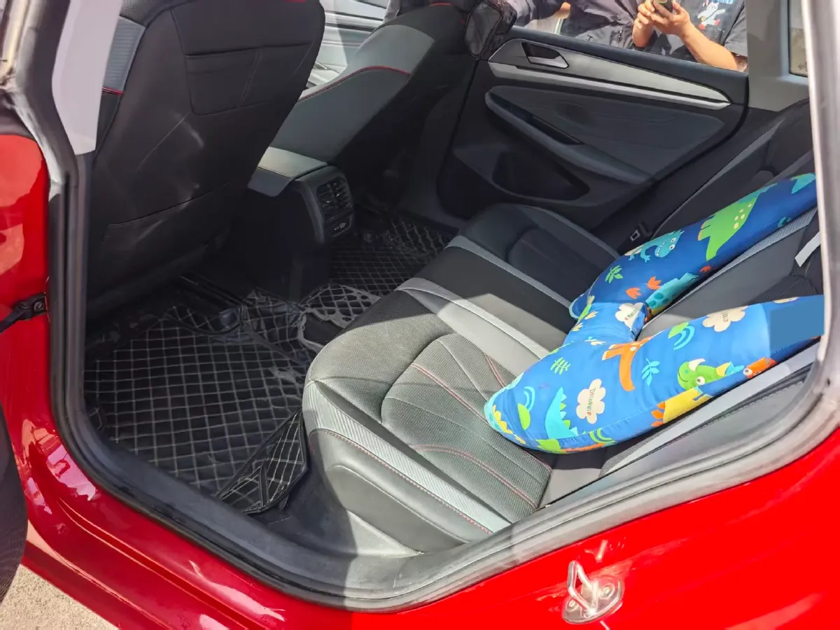 2022 Jetour DASHING i-DM 1.5T 156HP L4 3DHT PHEV 19.27KWH,autocango,china used car exporter,china ev exporter,chinese used car exporter,chinese used ev exporter