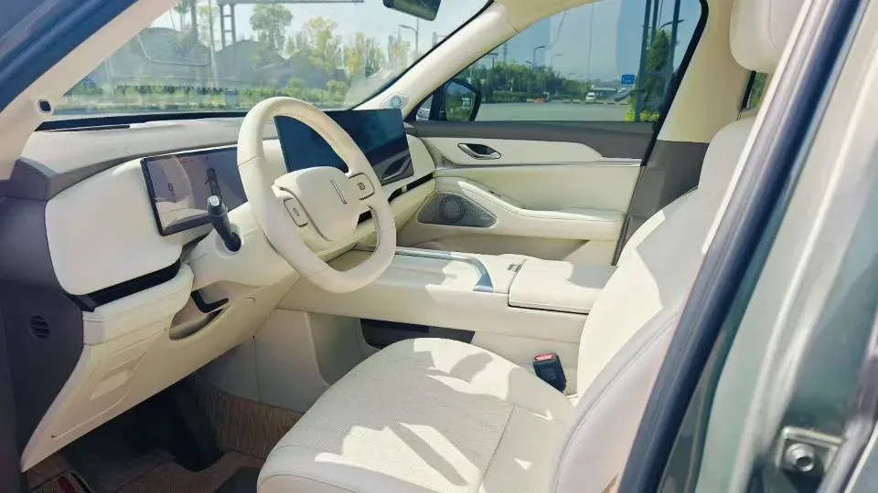 2025 WEY BlueMountain 1.5T 170HP L4 4DHT PHEV 44.5KWH,autocango,china used car exporter,china ev exporter,chinese used car exporter,chinese used ev exporter