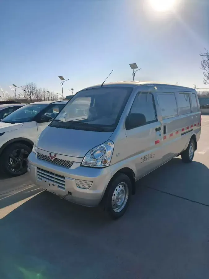 2021 WuLing RongGuang New Truck 1.5L 99HP L4 5MT,autocango,china used car exporter,china ev exporter,chinese used car exporter,chinese used ev exporter