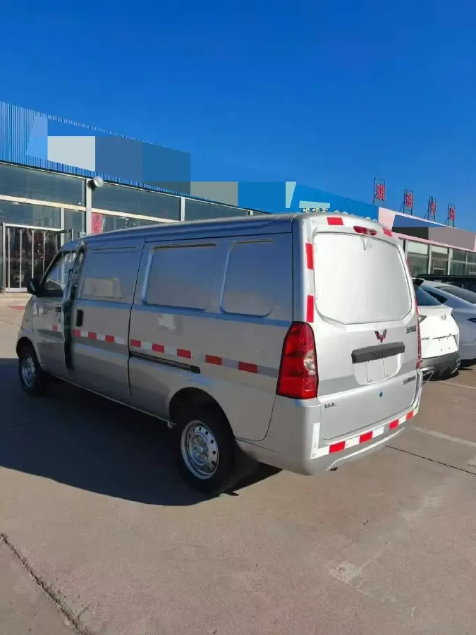 2021 WuLing RongGuang New Truck 1.5L 99HP L4 5MT,autocango,china used car exporter,china ev exporter,chinese used car exporter,chinese used ev exporter